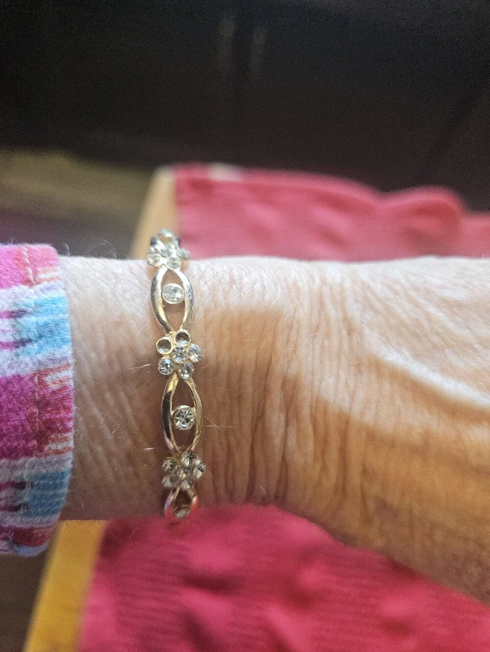 Gold Bracelet With Flowers White Stones